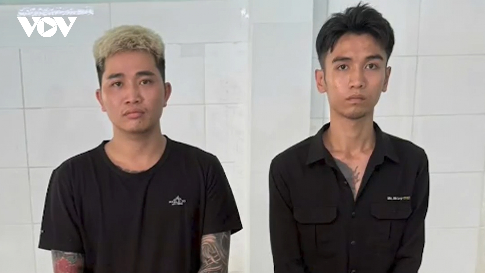 Nóng 24h: Bắt 2 TikToker livestream phản cảm, điều tra hành vi gây rối trật tự công cộng